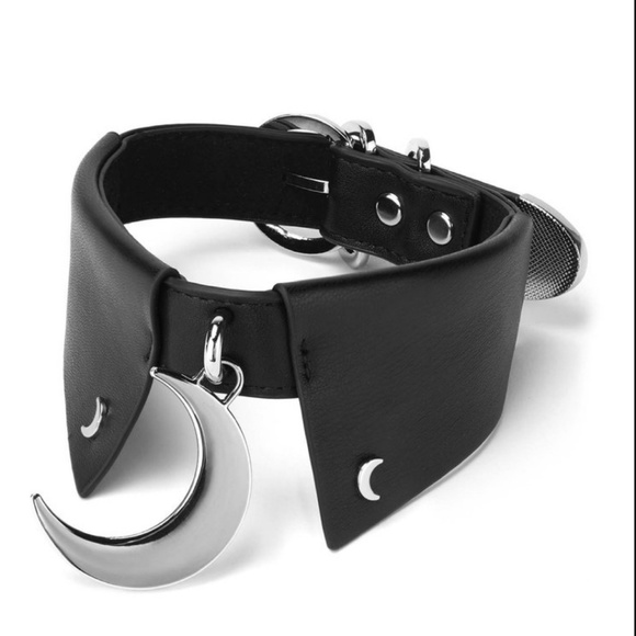 killstar moon choker